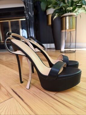 Nique Black Leather Platform Slingback Heels